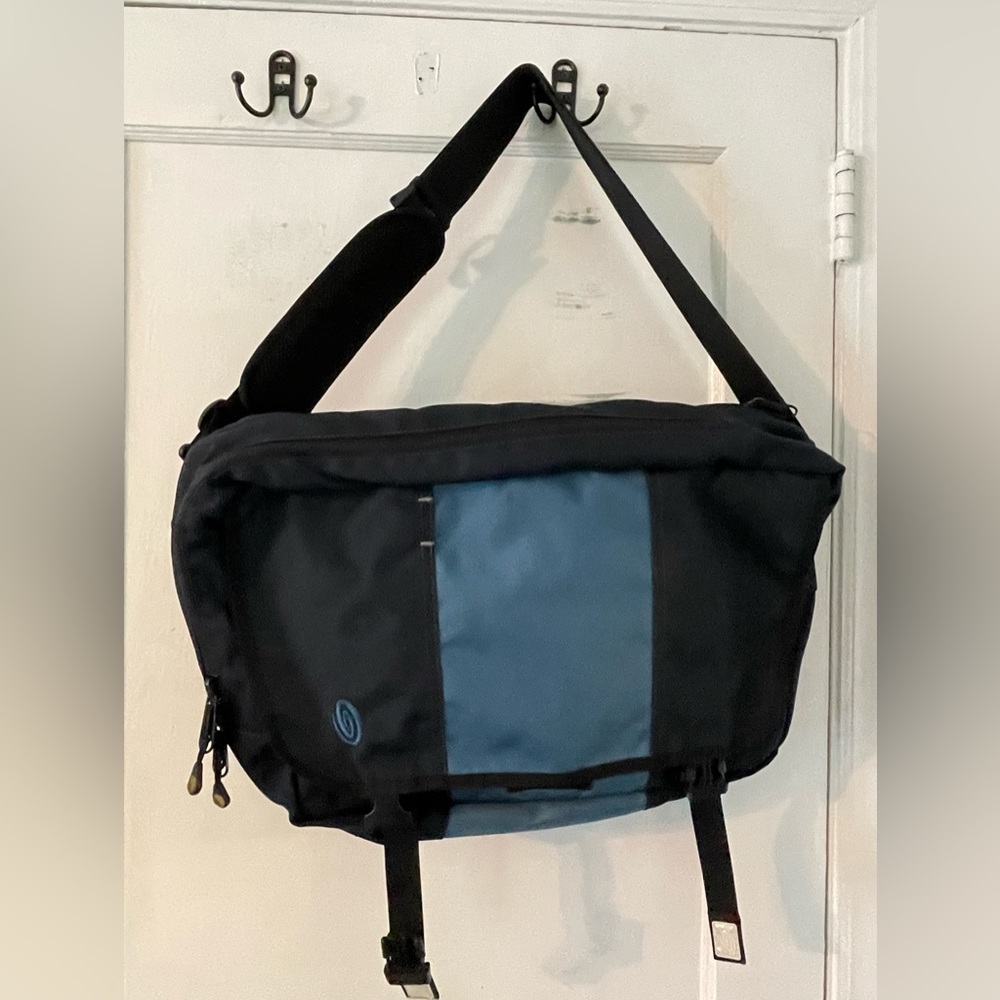 Timbuk2 Outtawhack Laptop Messenger Briefcase Backpack Navy Blue Shoulder Bag